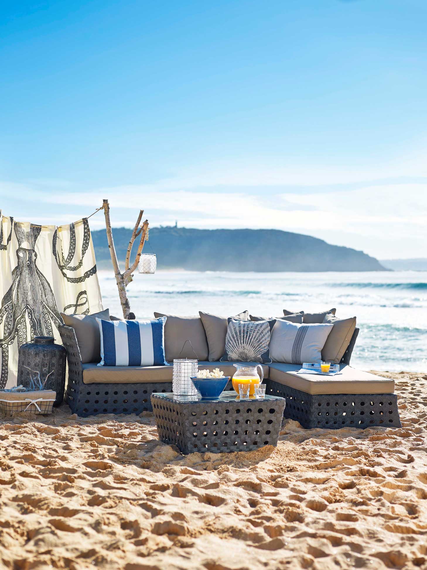 Summer Beach Chic: Effortless Style for Seaside Days