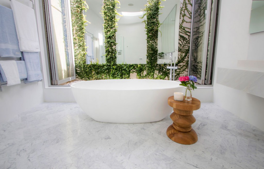 victoria-albert-barcelona-bath