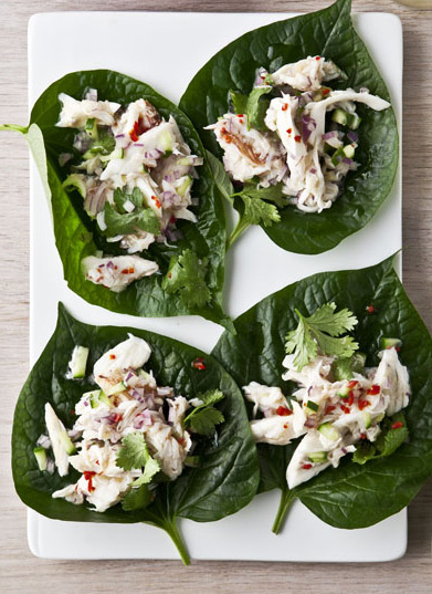 Spicy-coconut-poached-chicken-miang-recipe