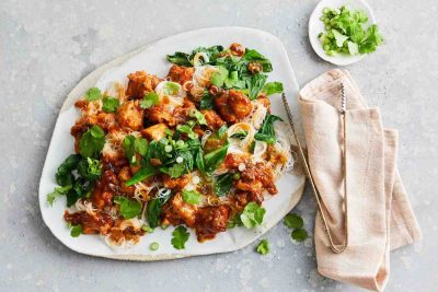 Sticky Wok-fried Pork with Noodles